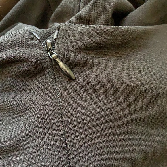 LONDON TIMES size 6 off shoulder soft black dress in excellent condition - Picture 8 of 8